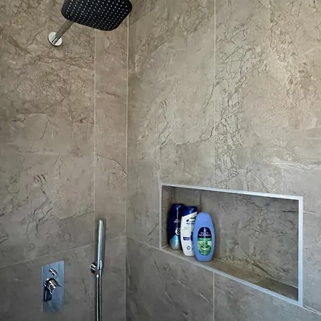 Apartament Secret 24 *